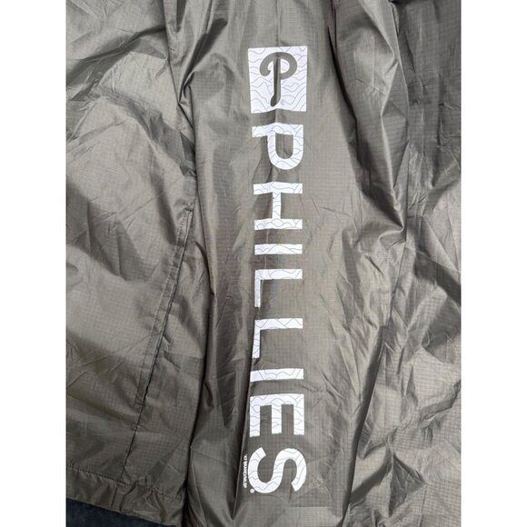 Philadelphia Phillies'47 Forward Grey Reflective Jacket - Size Large - Packable - Picture 11 of 11